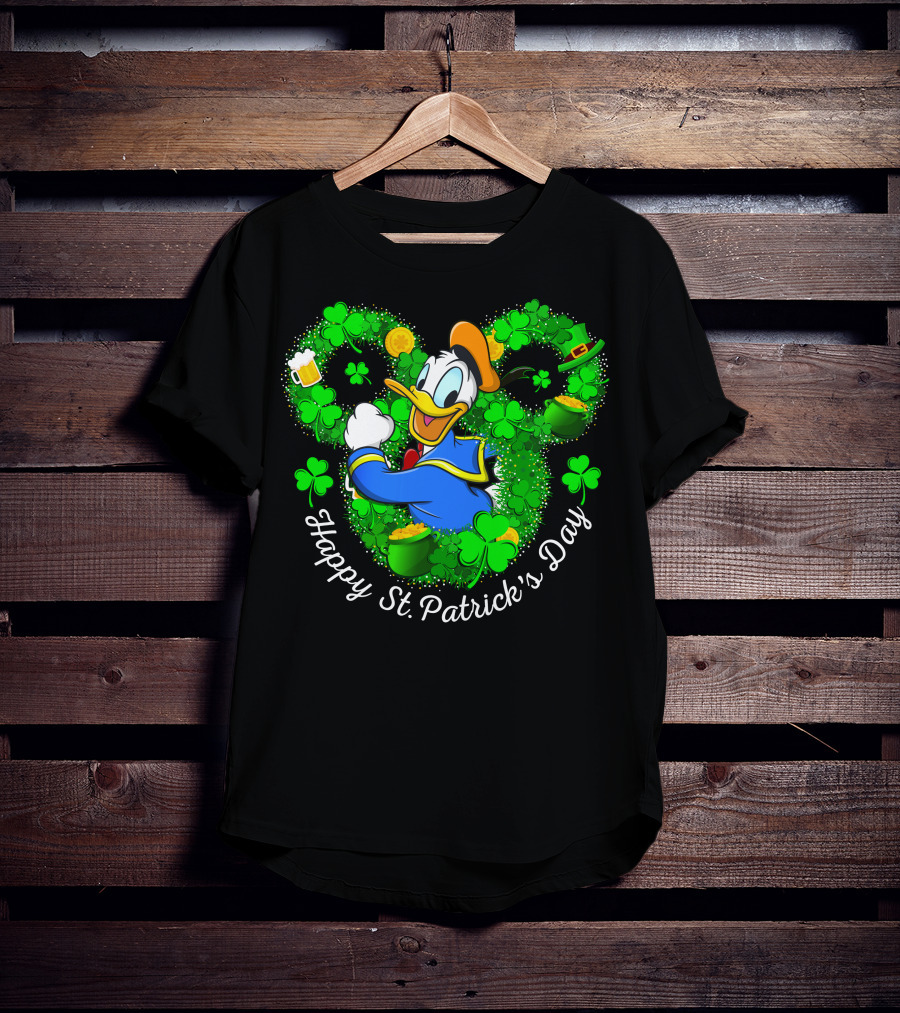 Happy St. Patrick's Day Donald Duck Shamrocks And Gold T-Shirt