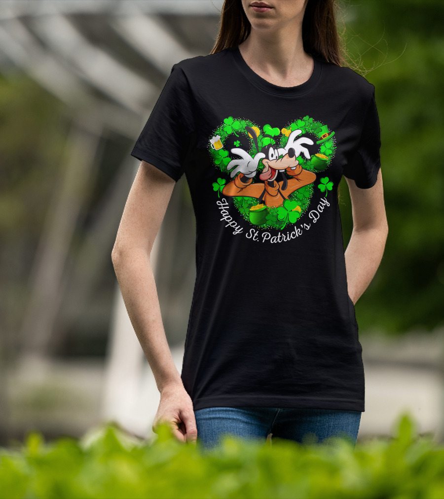 Goofy Happy St. Patrick's Day Shamrock Beer Mug Pot Of Gold T-Shirt