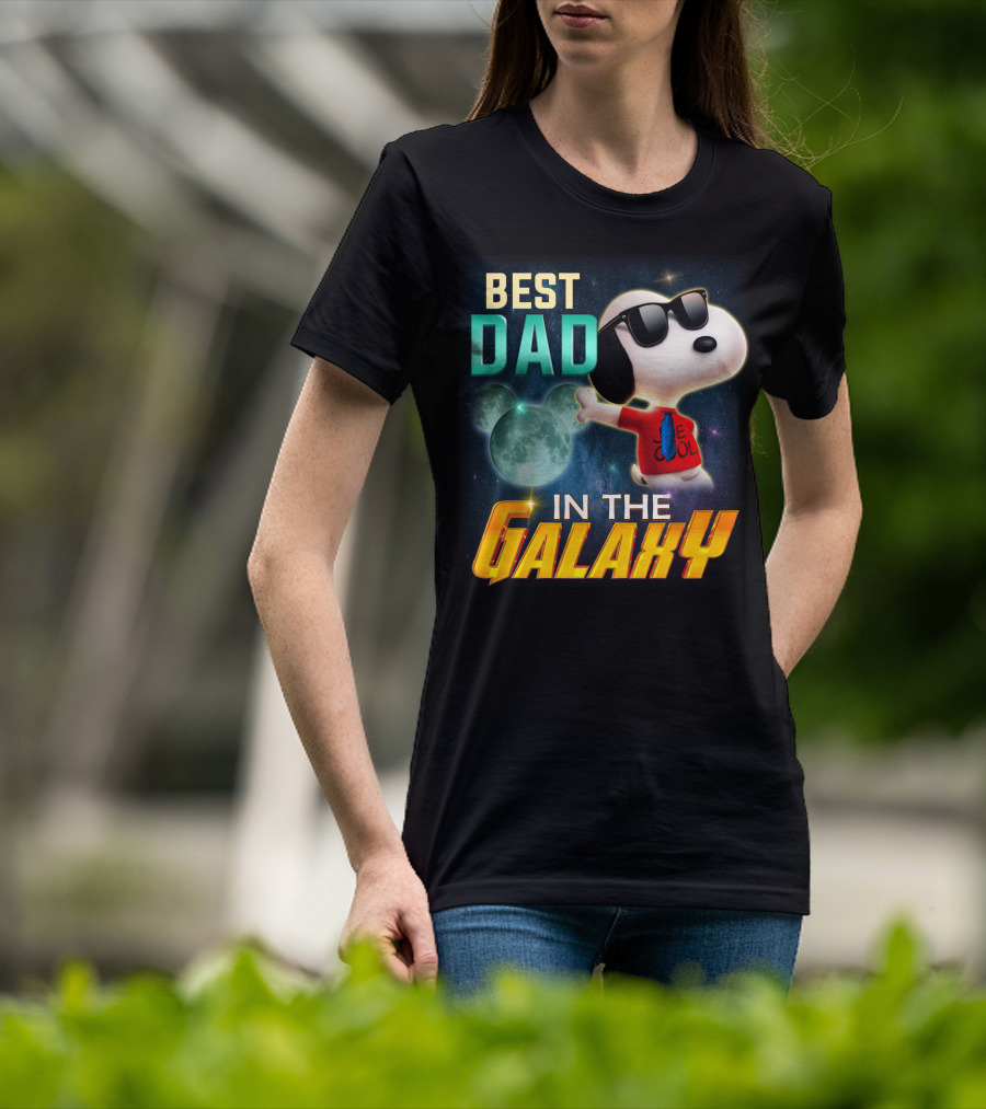 Best Dad IN The Galaxy Snoopy E Cool T-Shirt