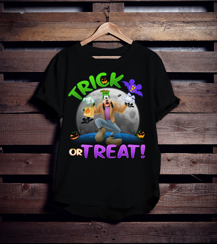 Trick Or Treat Goofy Halloween Moon Bat Pumpkin T-Shirt