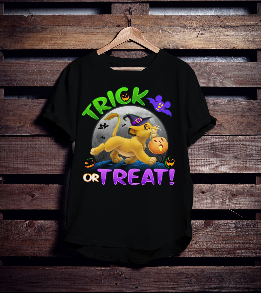 Trick Or Treat Simba Halloween Disney Mickey Moon Pumpkin T-Shirt