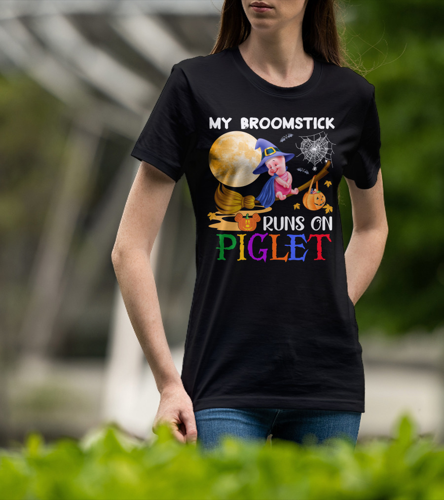 My Broomstick Runs On Piglet Halloween Wizard Moon Pumpkin T-Shirt