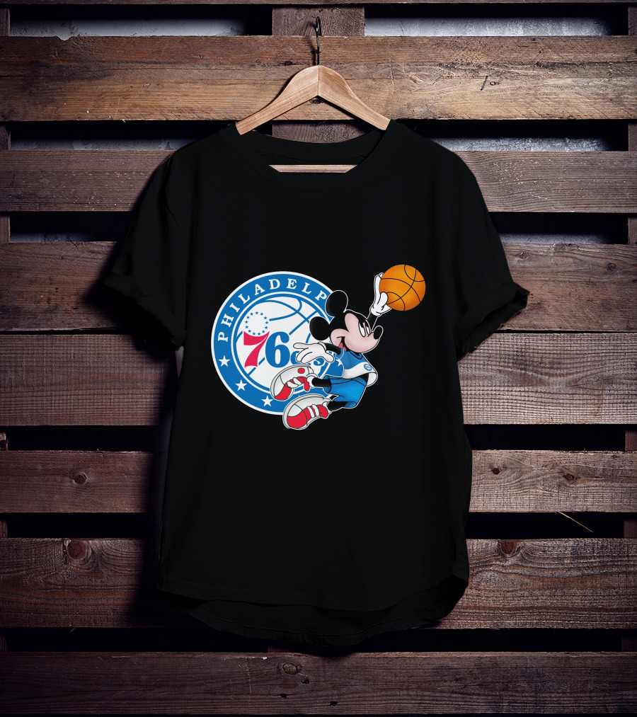 Philadelphia 76ers Mickey Basketball Dunk T-Shirt