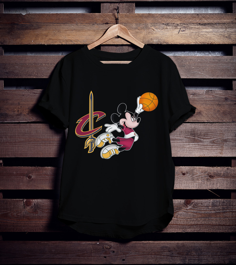 Cleveland Cavaliers Mickey Basketball Dunk T-Shirt