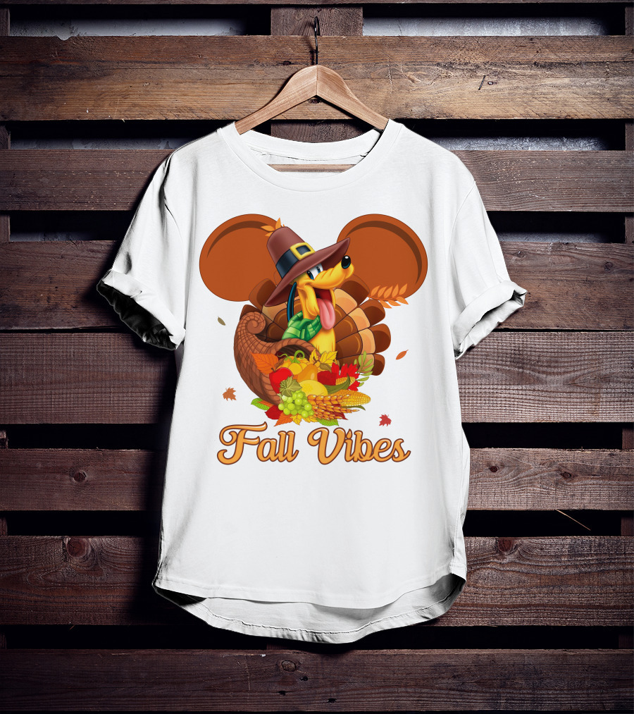 Pluto Fall Vibes Thanksgiving Cornucopia And Autumn Leaves T-Shirt