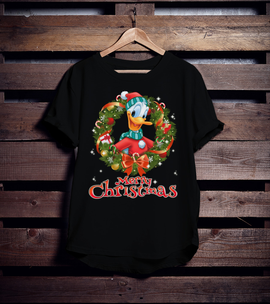 Merry Christmas Donald Duck Wreath T-Shirt