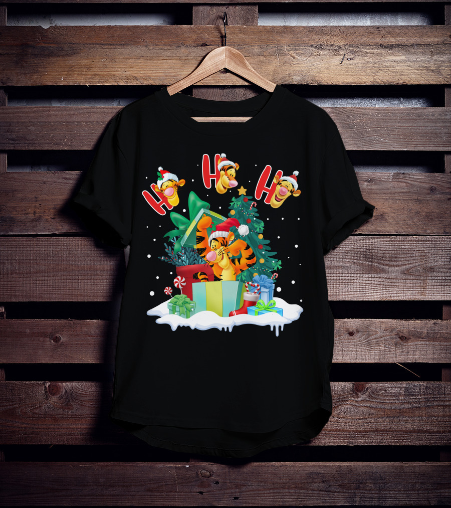 Tigger Ho Ho Ho Christmas Presents And Tree T-Shirt