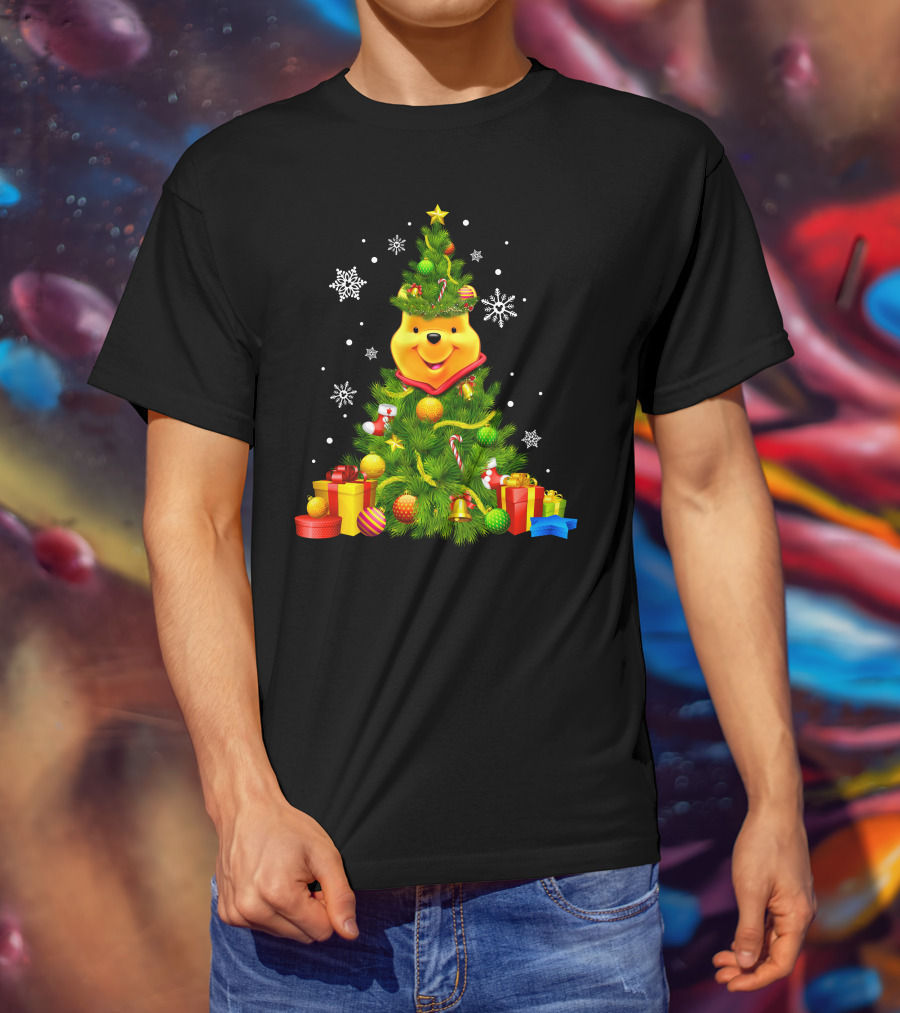 Pooh Christmas Tree With Snowflakes And Gifts T-Shirt