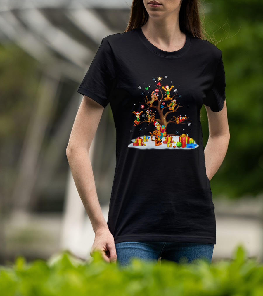 Tigger Christmas Tree With Presents And Santa Hats T-Shirt