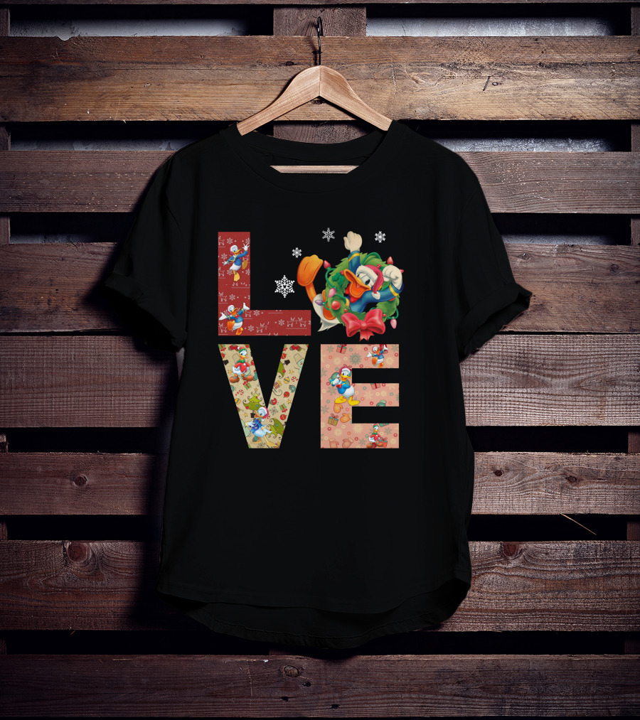 Love Donald Duck Christmas Wreath Snowflakes T-Shirt