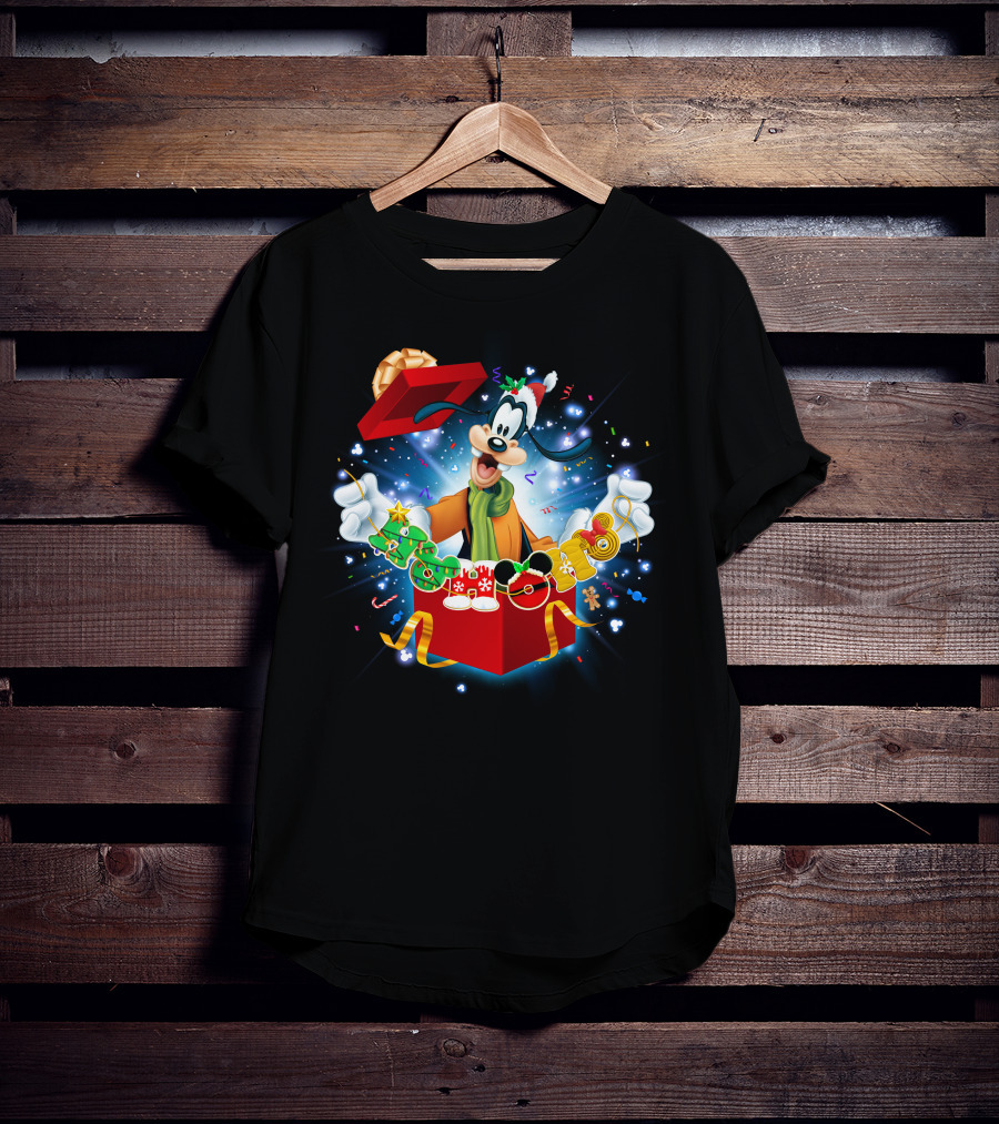 Goofy Christmas Gift Box With Mickey Mouse Ornaments T-Shirt