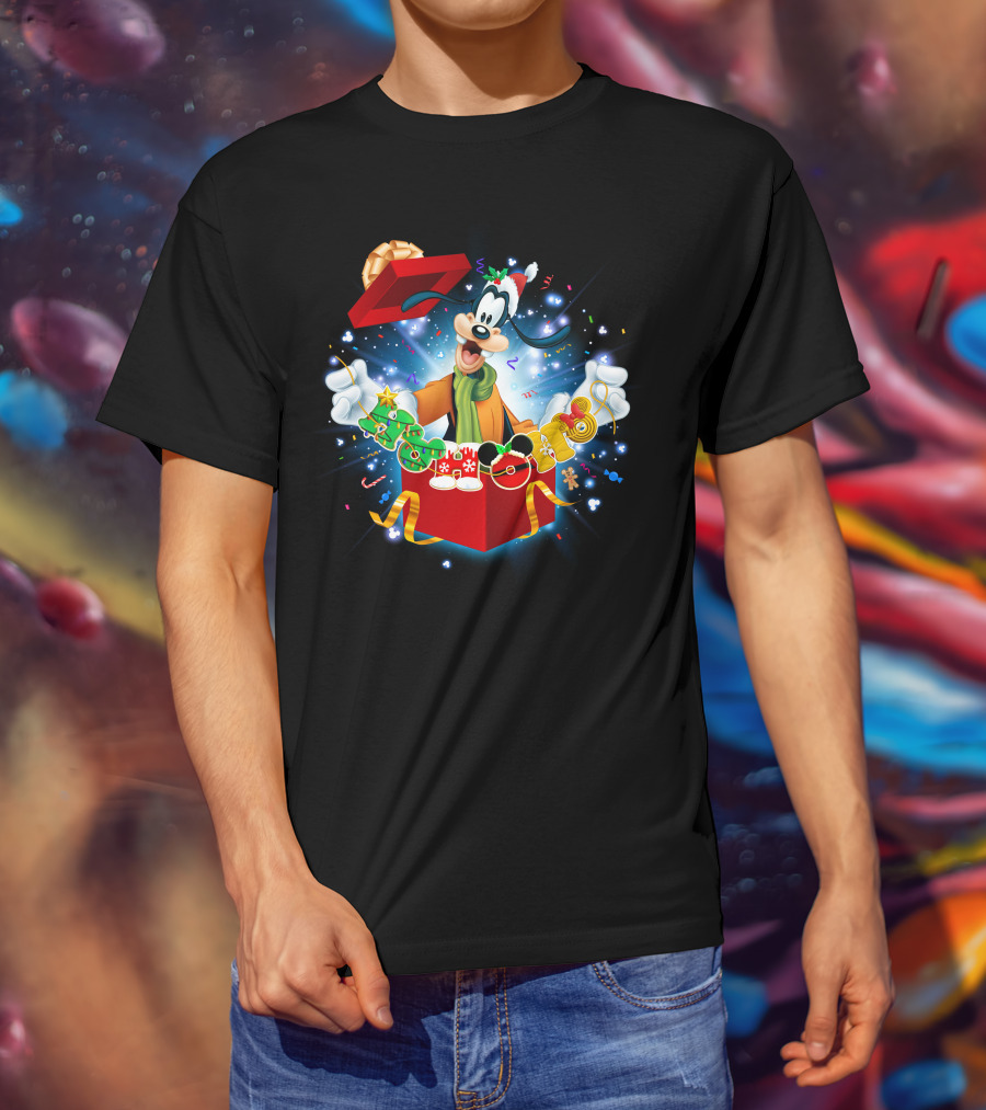 Goofy Christmas Gift Box With Mickey Mouse Ornaments T-Shirt