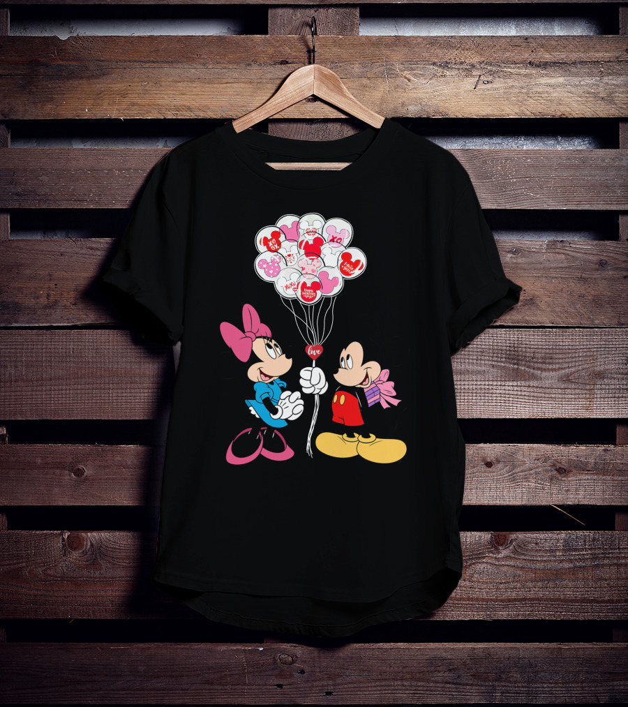 Mickey & Minnie Love Balloons Xo Kiss Me T-Shirt