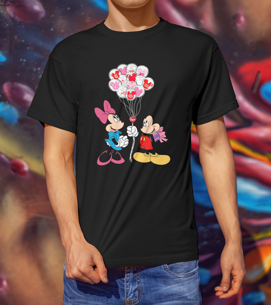 Mickey & Minnie Love Balloons Xo Kiss Me T-Shirt