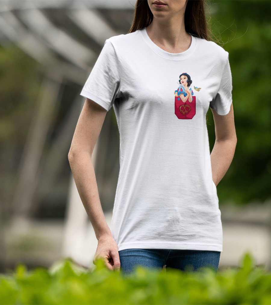 Snow White With Bluebird And Poison Apple Pocket T-Shirt