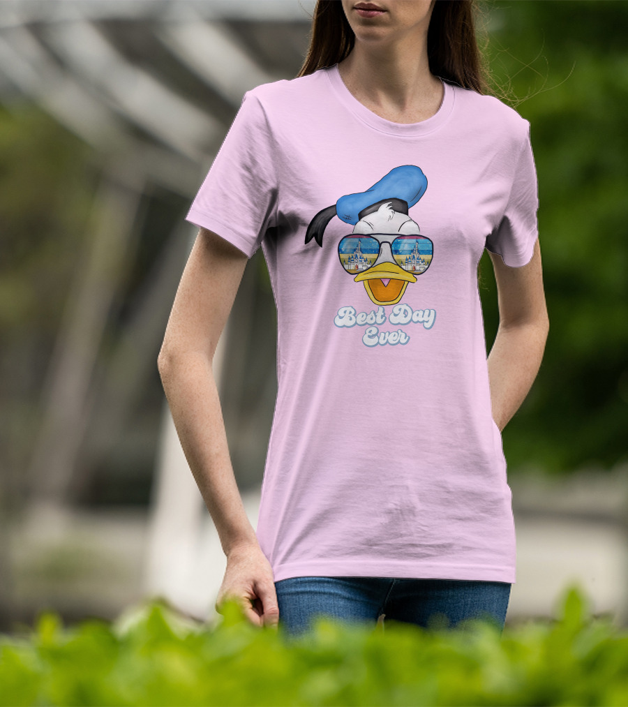 Donald Duck Best Day Ever Sunglasses And Castle T-Shirt