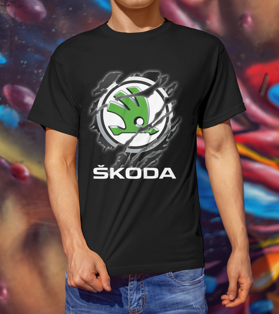 Skoda Green Emblem With Claw Marks T-Shirt