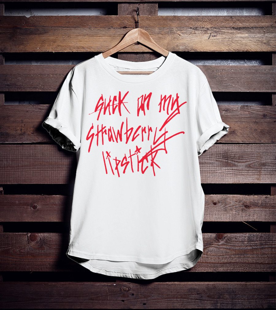 Yungblud Suck On My Strawberry Lipstick T-Shirt