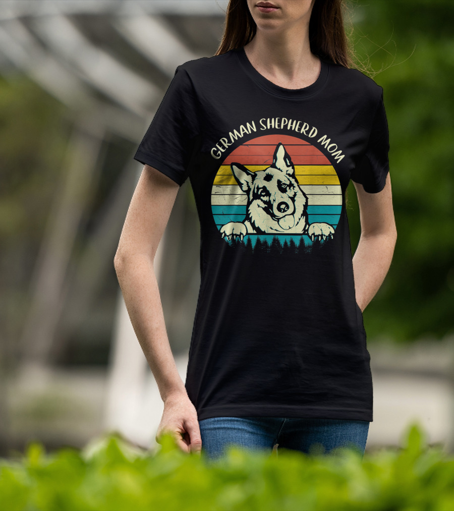 German Shepherd Mom Retro Sunset T-Shirt