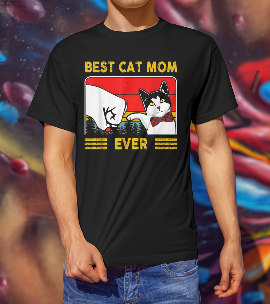 BEST CAT MOM EVER Retro Vintage Cat With Fist Bump And Bow Tie T-Shirt