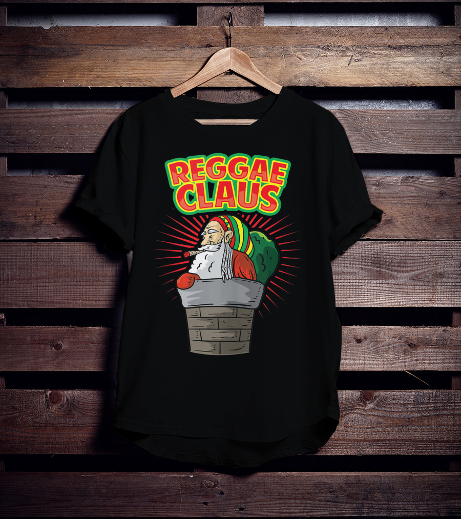 Reggae Claus Santa With Dreadlocks Smoking Weed In Chimney T-Shirt