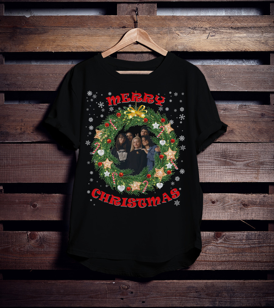 Merry Christmas Alvvays Santa Hat And Christmas Wreath T-Shirt