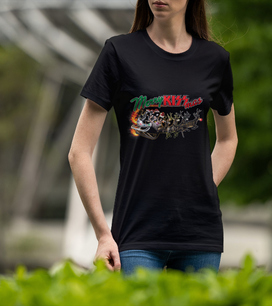 Merry KISSmas Sleigh With Santa And Reindeer T-Shirt