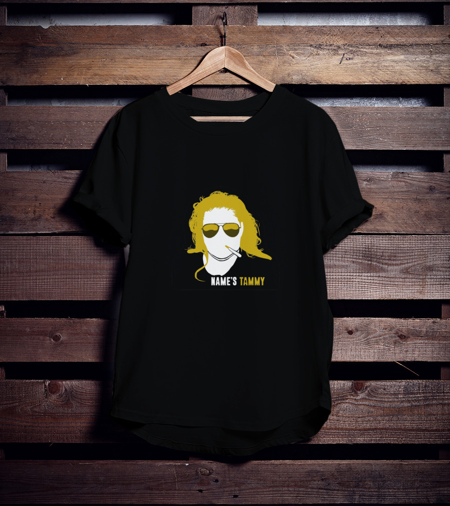 NAME'S TAMMY Trailer Trash Tammy Sun Glasses Cigarette T-Shirt