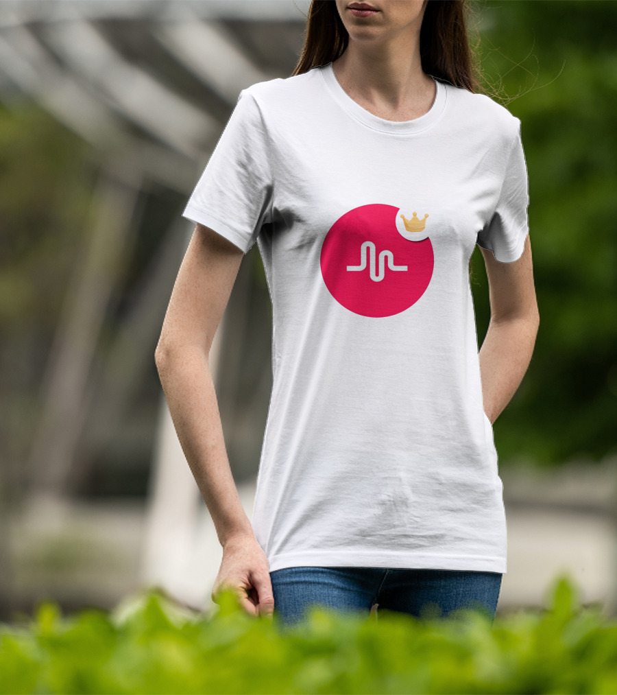 Tate McRae Musical.ly Logo Crown T-Shirt