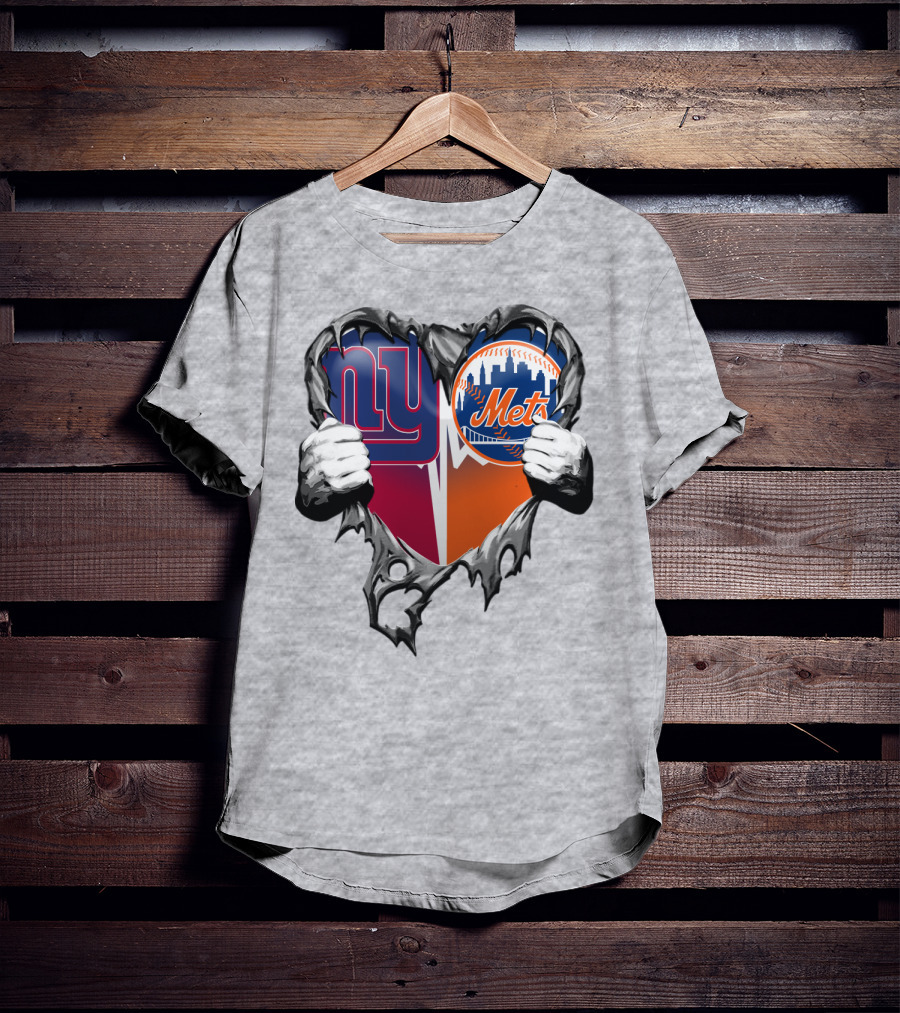 New York Giants Mets Heart Rip T-Shirt
