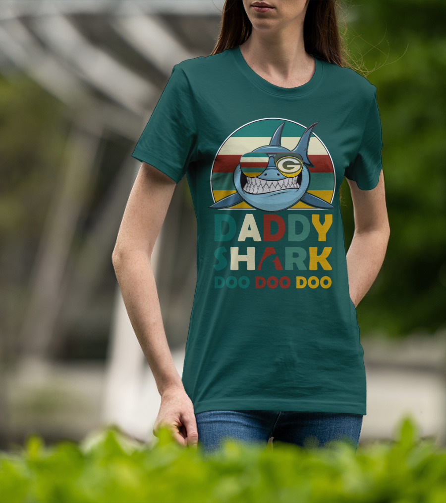 Daddy Shark Green Bay Packers Doo Doo Doo T-Shirt