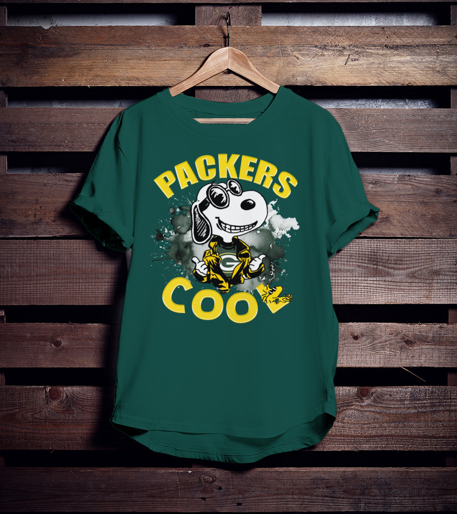 Packers Cool Snoopy Green Bay Packers Football T-Shirt
