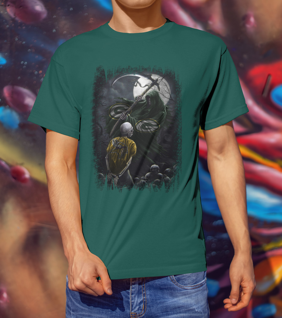 Green Bay Packers Grim Reaper Scene With Skeleton Under Moonlight T-Shirt