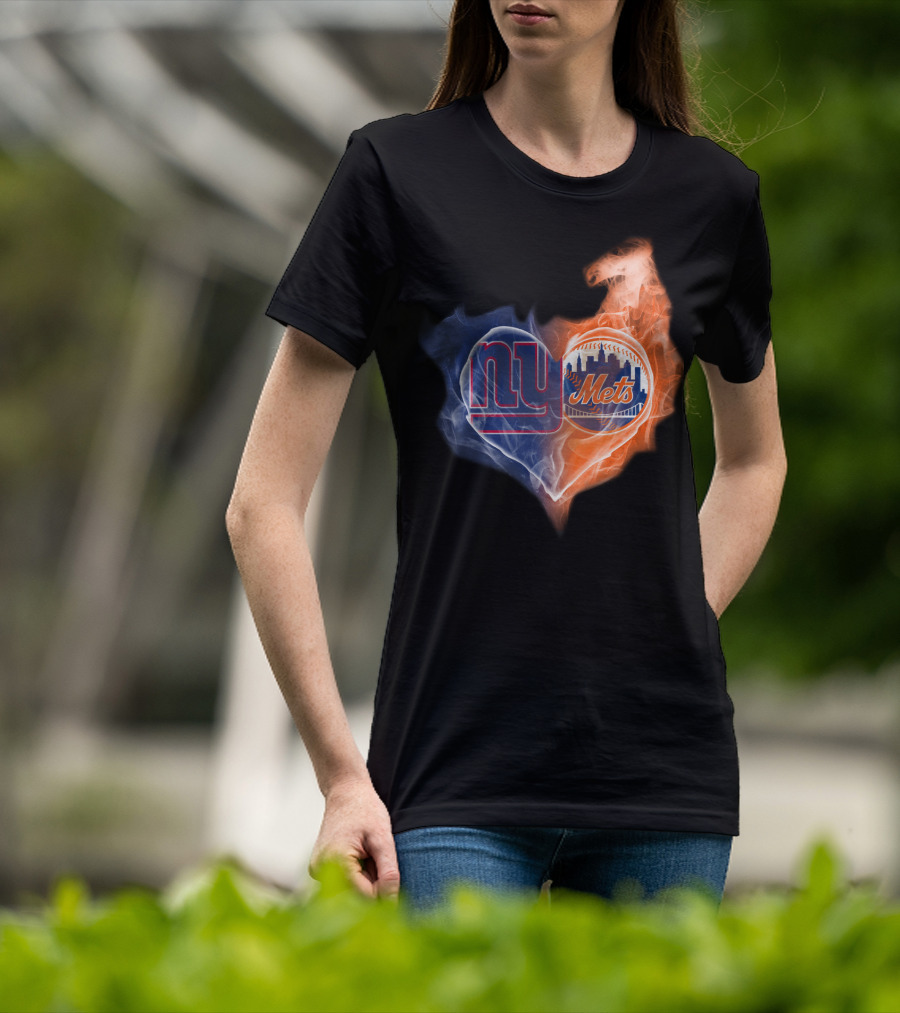 Ny Giants And Mets Heart Shape Smoke Effect T-Shirt