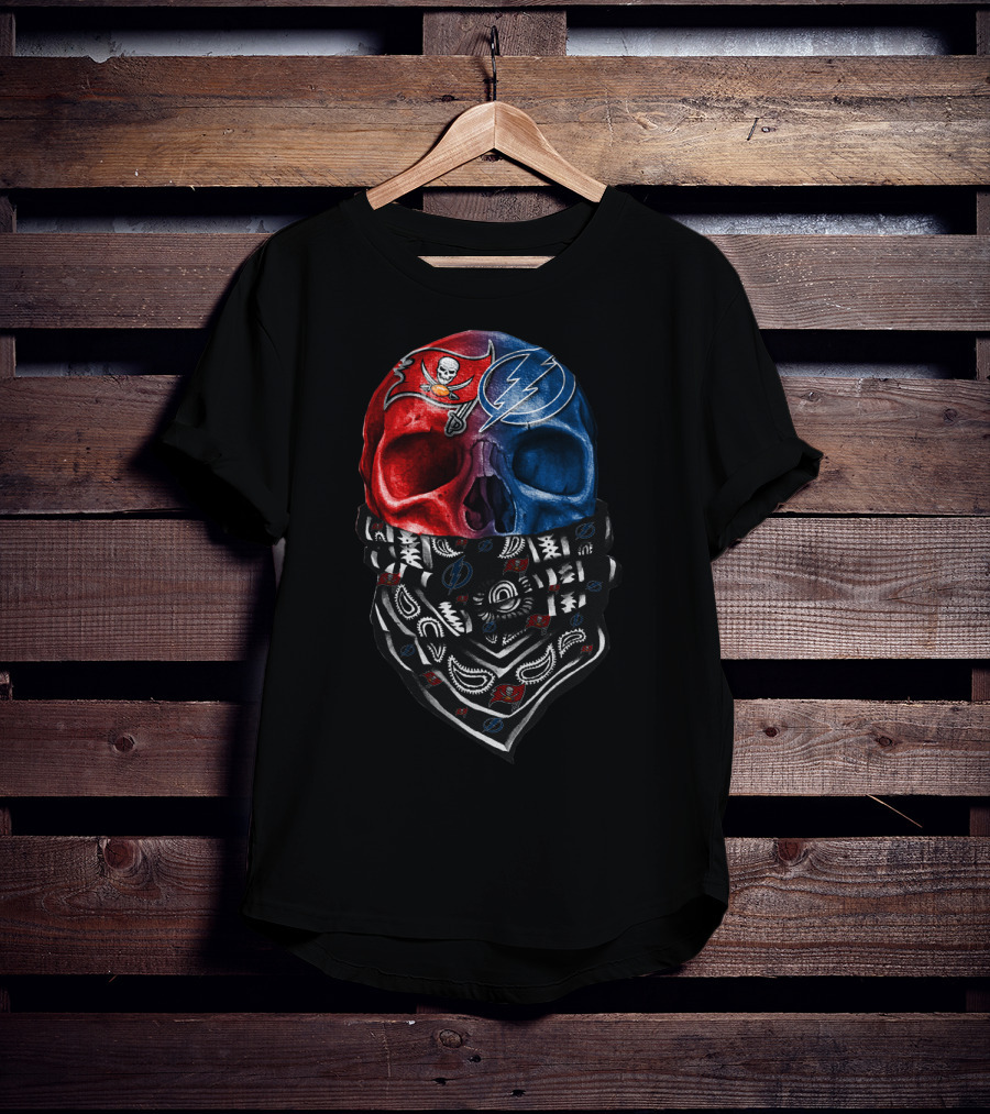 Buccaneers And Lightning Skull Bandana T-Shirt