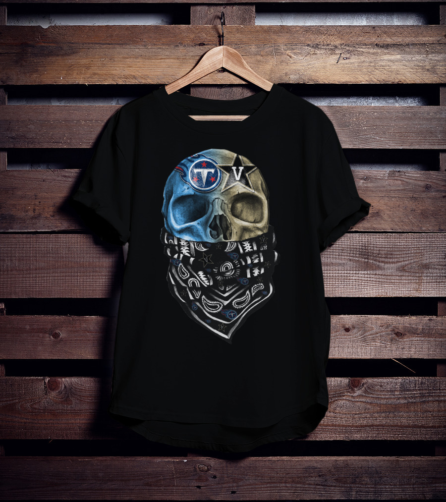 Tennessee Titans Dual Skull With Bandana T-Shirt