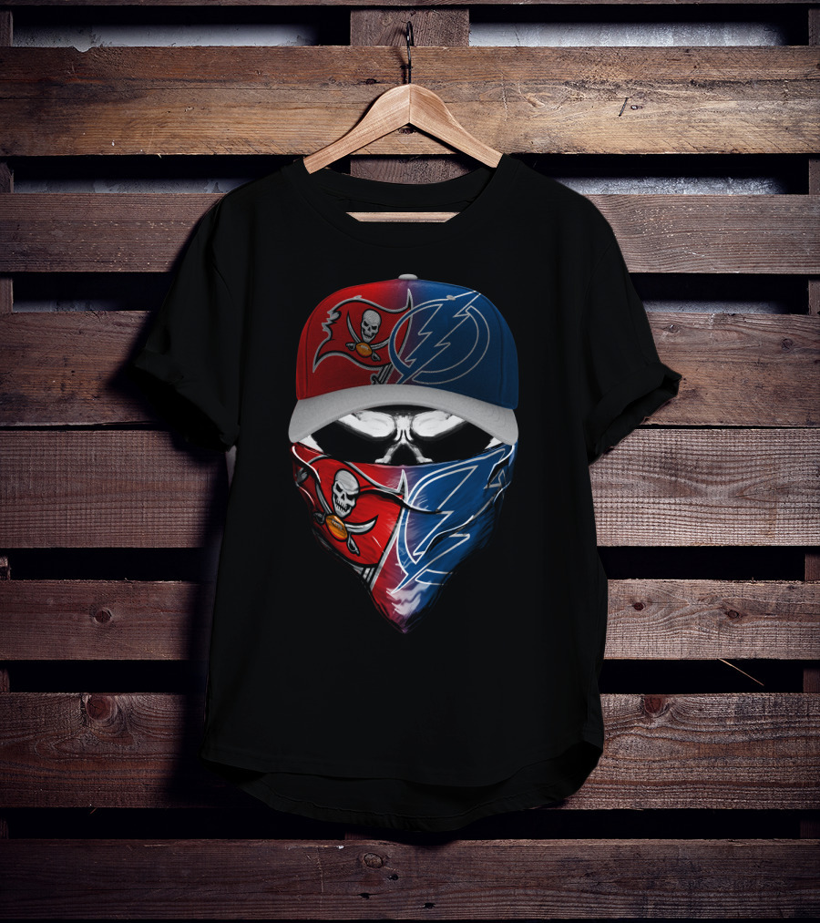 Buccaneers Lightning Face Mask Hat Dual T-Shirt