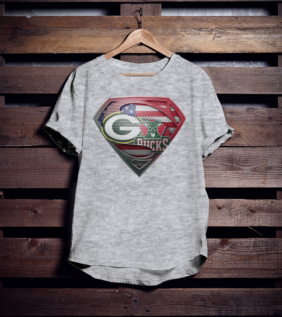 Green Bay Milwaukee Bucks Superman American Flag T-Shirt