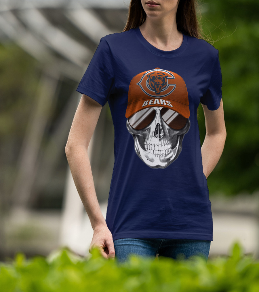 Chicago Bears Skull Cap With Logo And Sunglasses T-Shirt