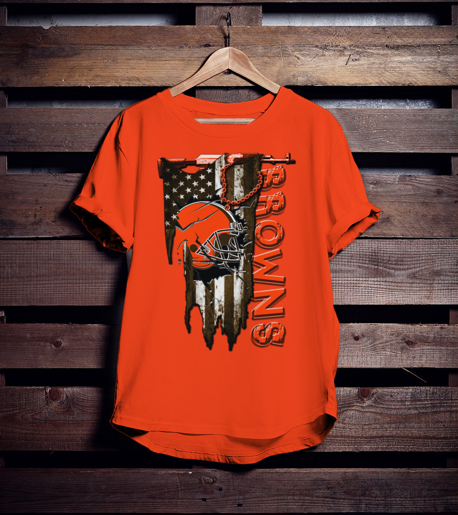 Cleveland Browns American Flag Football Helmet Browns T-Shirt