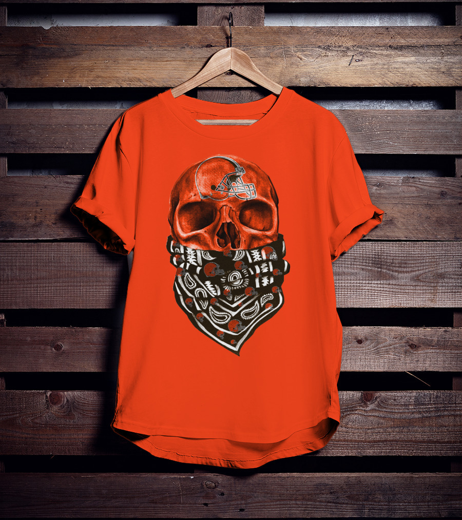 Cleveland Browns Skull With Helmet And Bandana T-Shirt