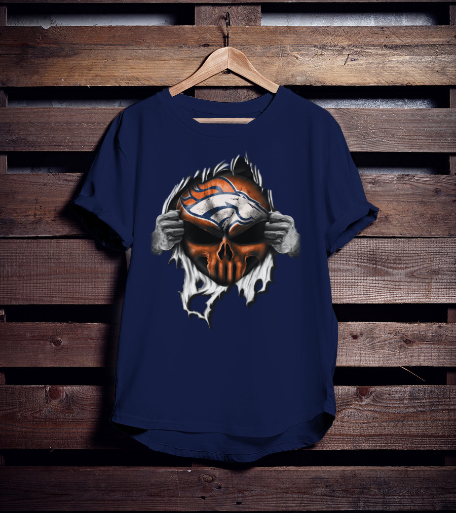 Denver Broncos Skull Logo Peeling T-Shirt