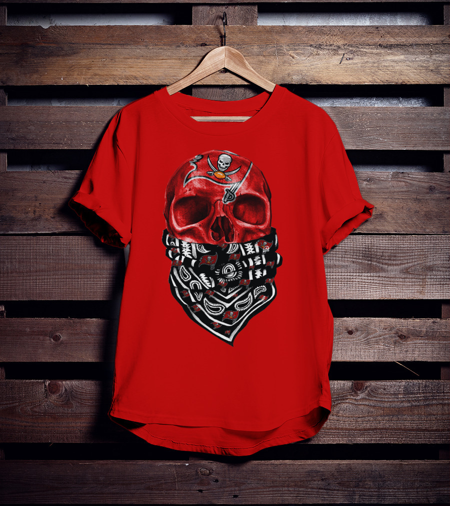 Tampa Bay Buccaneers Skull Bandana T-Shirt