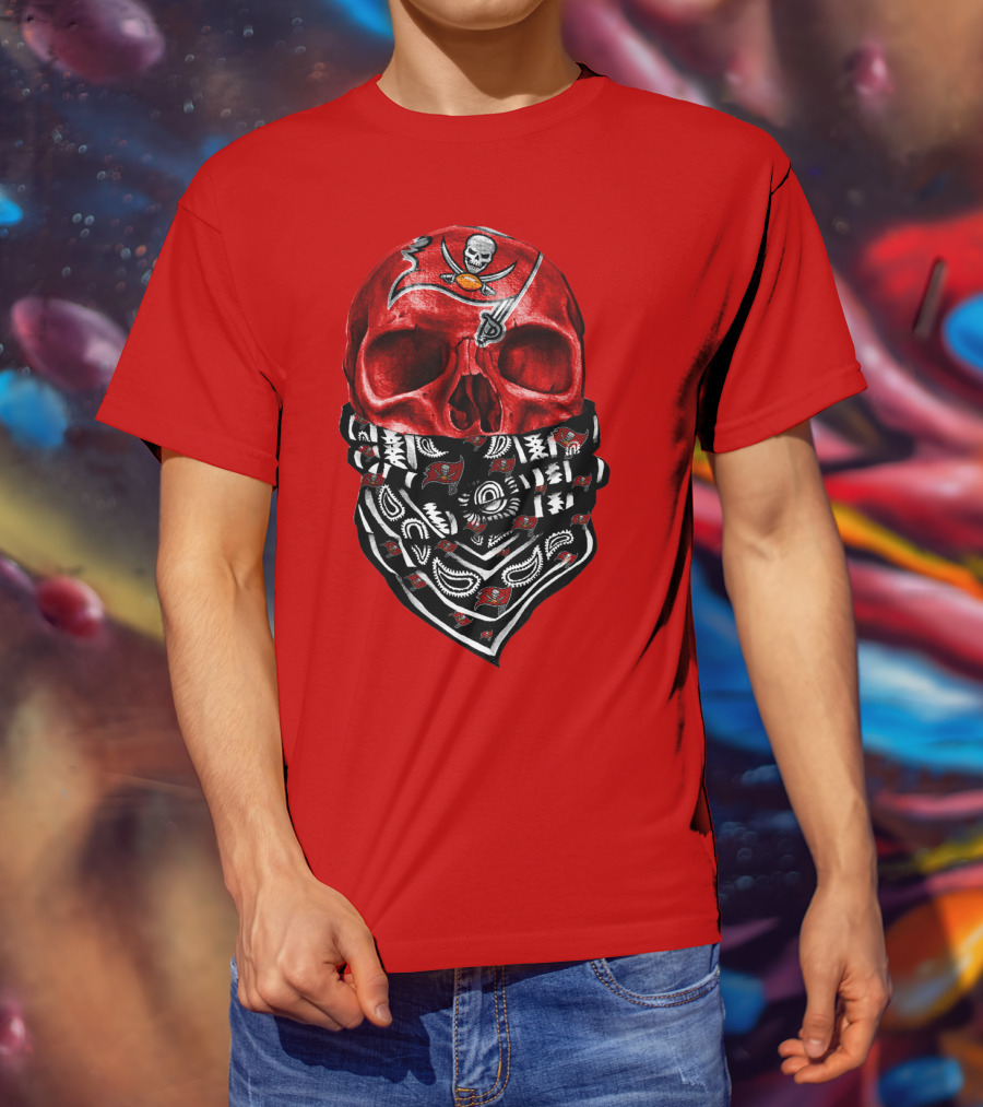 Tampa Bay Buccaneers Skull Bandana T-Shirt