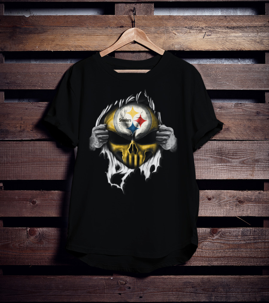 Steelers Skull With Logo And Ripped Effect T-Shirt