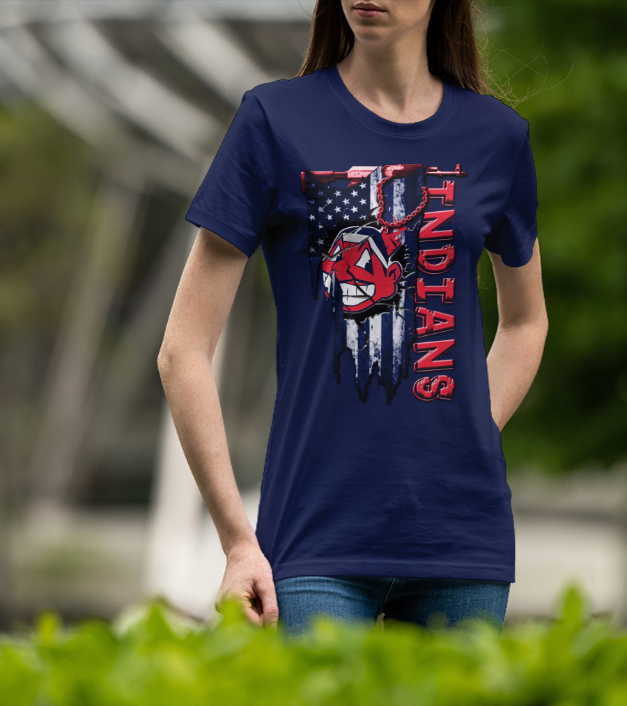 Cleveland Indians Vintage Chief Wahoo With American Flag And Red Chain T-Shirt