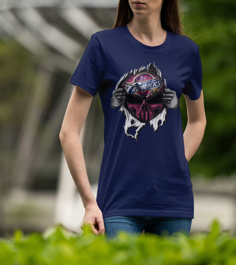 Cleveland Cavaliers Skull Logo Tear T-Shirt
