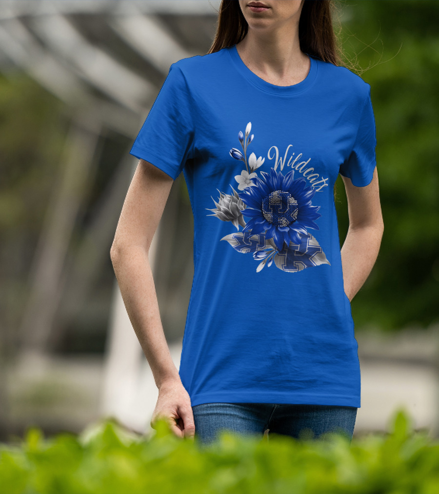 Wildcats Kentucky Blue Flowers K T-Shirt