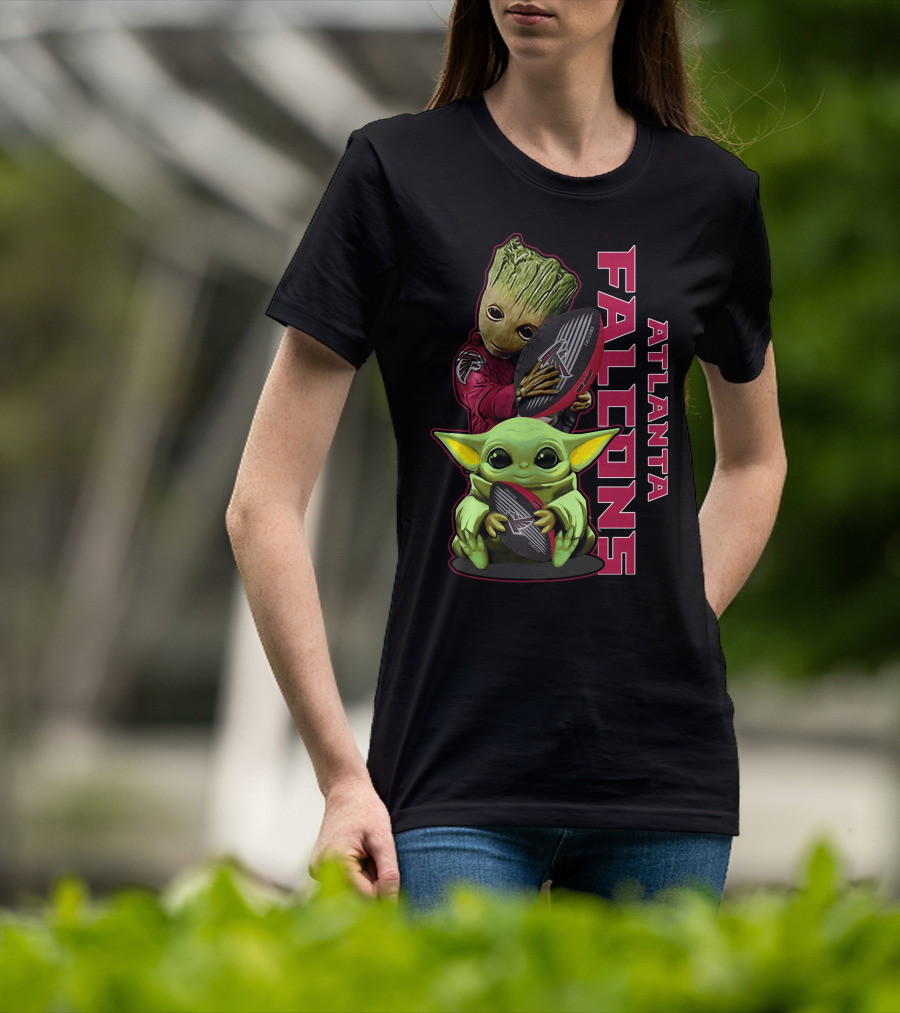 Grzd Atlanta Falcons Baby Groot Yoda Holding Football T-Shirt