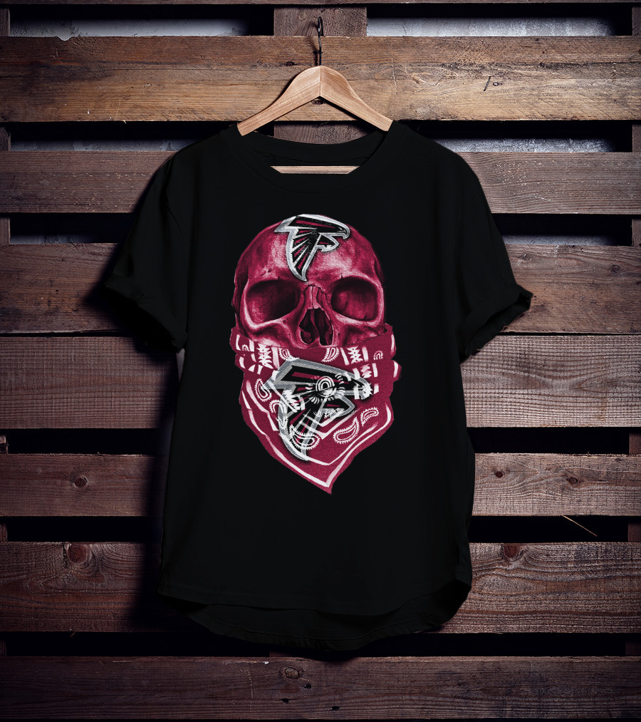 Atlanta Falcons Skull Bandana T-Shirt